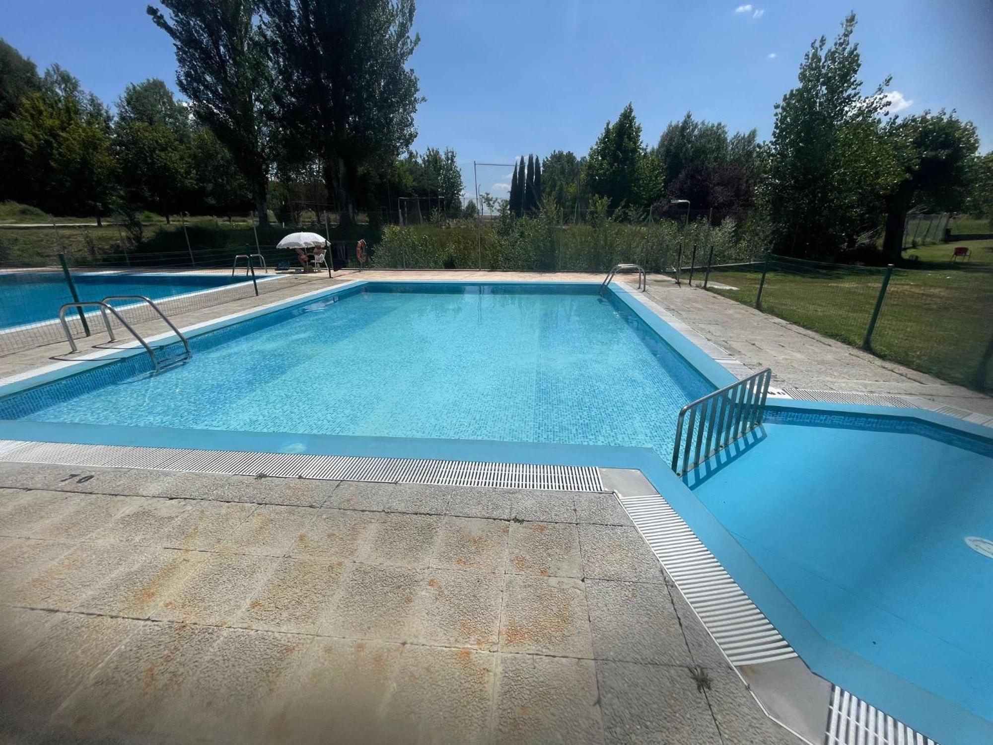 Apartamento Ribera Del Duero Reserva Tubilla del Lago Extérieur photo